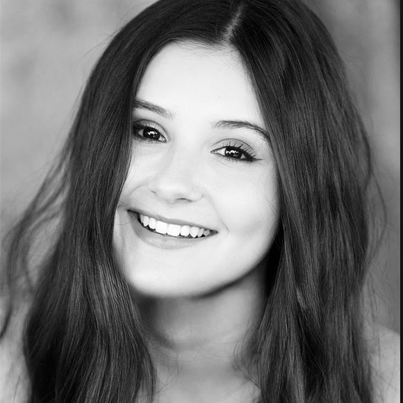 Meet your Posher, Jeanine - Picture 1 of 1